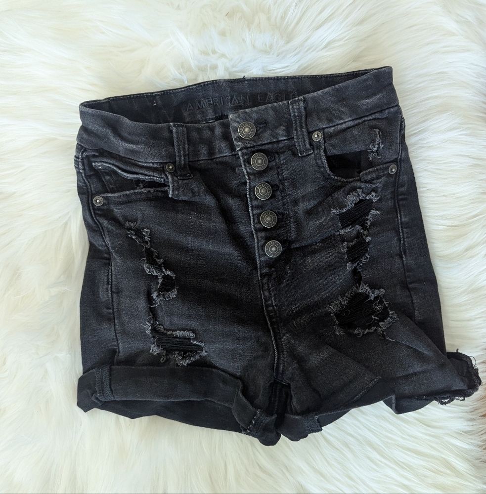 American Eagle Curvy Super Hi Rise Shortie Distressed With Button Fly Black